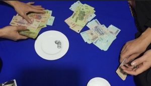 Phương pháp chơi xóc đĩa ngoài đời dễ hiểu, đơn thuần khi tham gia